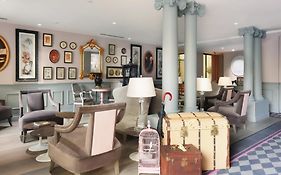 La Maison Favart Paris Interior photo