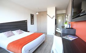 Aparthotel Adonis Paris Sud à Chevilly-Larue Exterior photo